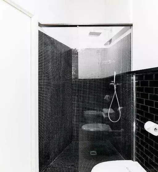 Camera Comfort, La Rovere