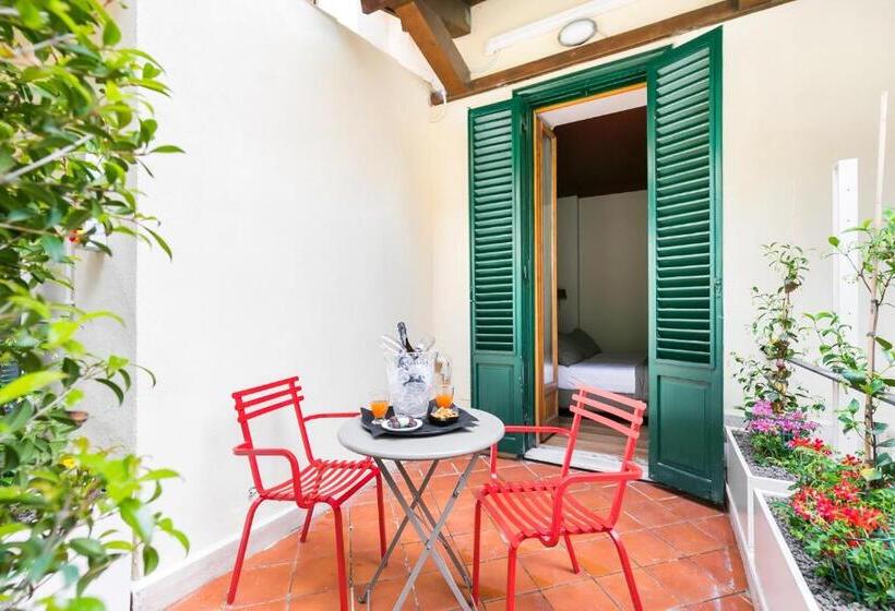 Camera Superiore con Terrazza, La Rovere