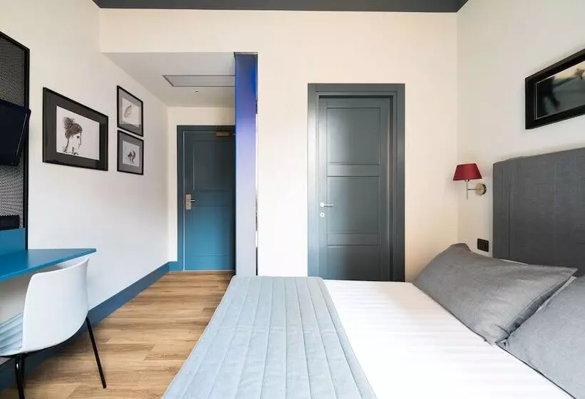 Camera Deluxe, La Rovere