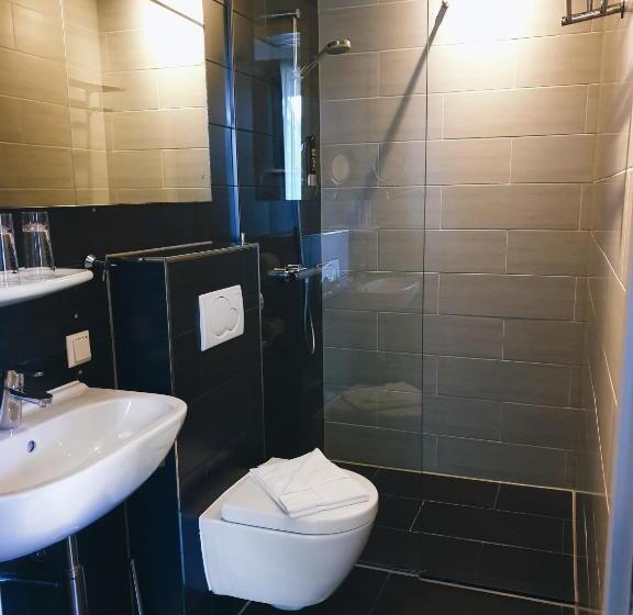 חדר סטנדרט לשלושה, Mosaic City Centre