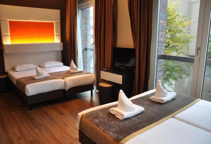 חדר סטנדרט לארבעה, Mosaic City Centre