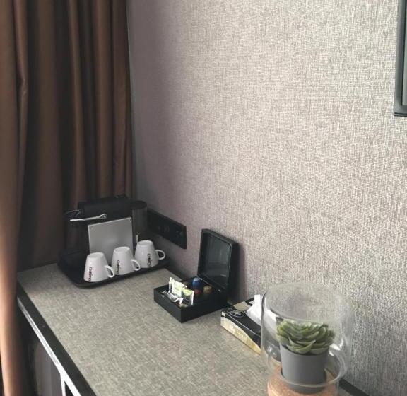 חדר סטנדרט לשלושה, Mosaic City Centre