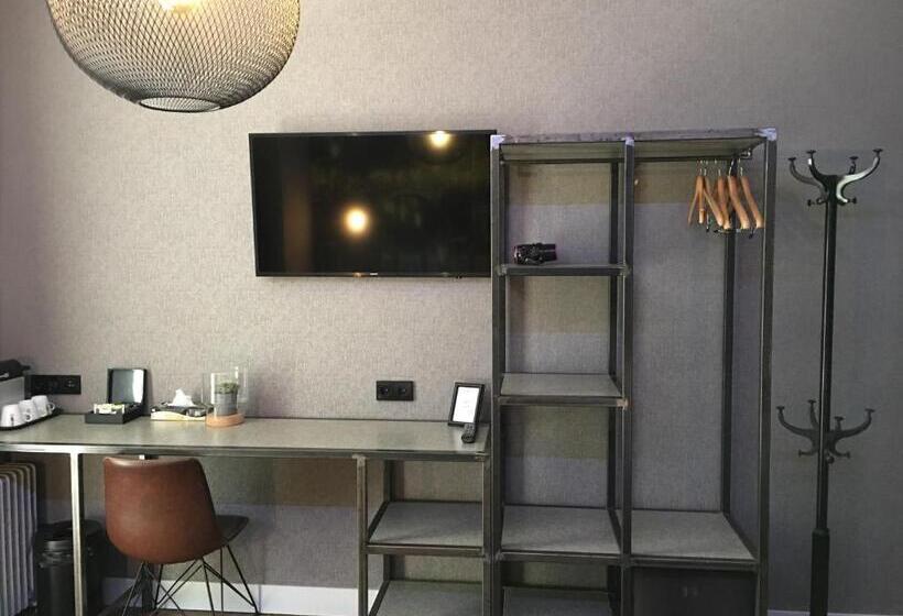 חדר סטנדרט לשלושה, Mosaic City Centre