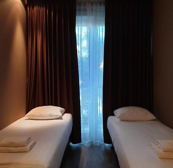 חדר סטנדרט לארבעה, Mosaic City Centre