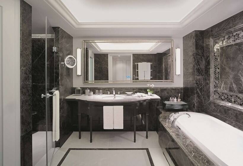 Premium room with view, Shangrila Bosphorus, Istanbul