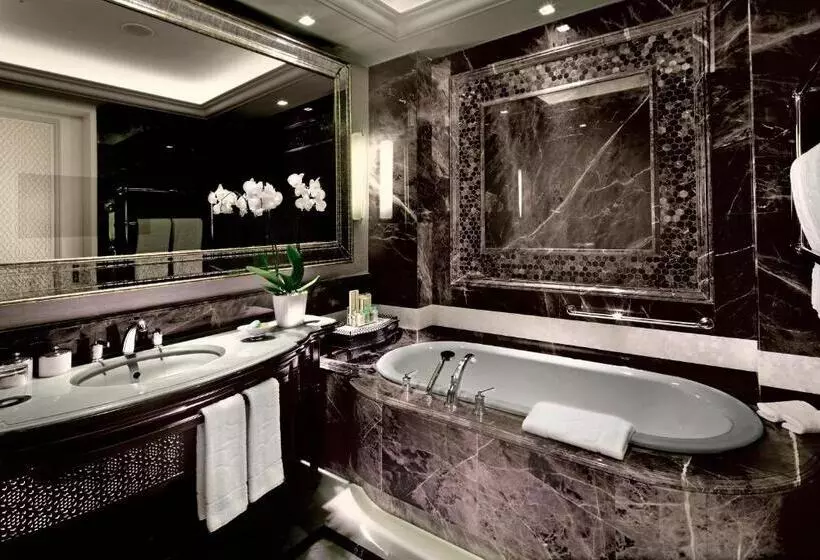 景色の見えるジュニアスイート, Shangrila Bosphorus, Istanbul