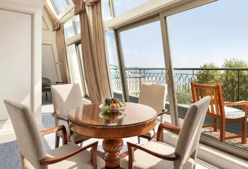 メゾネットスイート, Shangrila Bosphorus, Istanbul