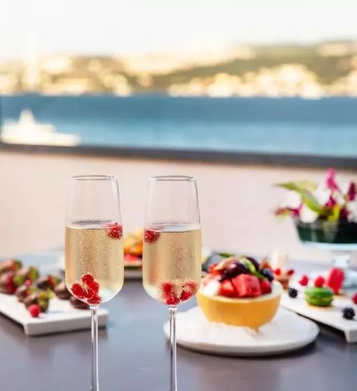 テラス付きスタンダードルーム, Shangrila Bosphorus, Istanbul