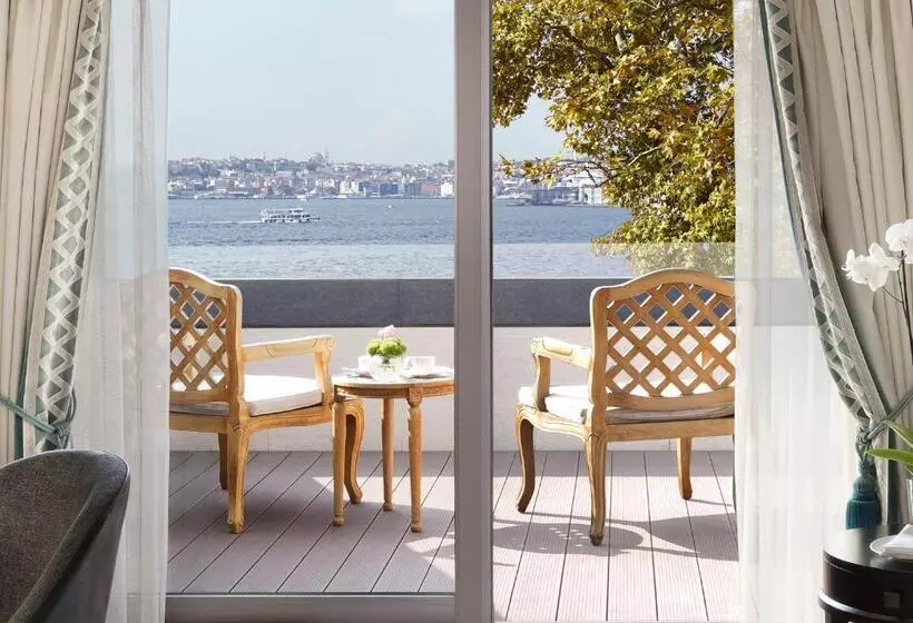テラス付きスタンダードルーム, Shangrila Bosphorus, Istanbul