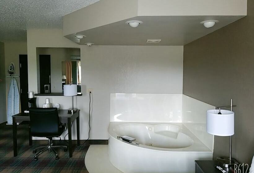 디럭스 스튜디오, Super 8 By Wyndham Glenwood