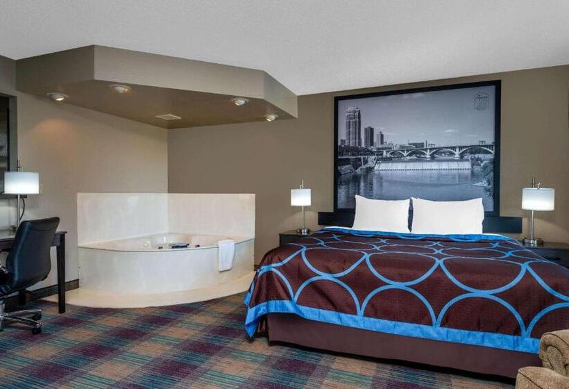 디럭스 스튜디오, Super 8 By Wyndham Glenwood