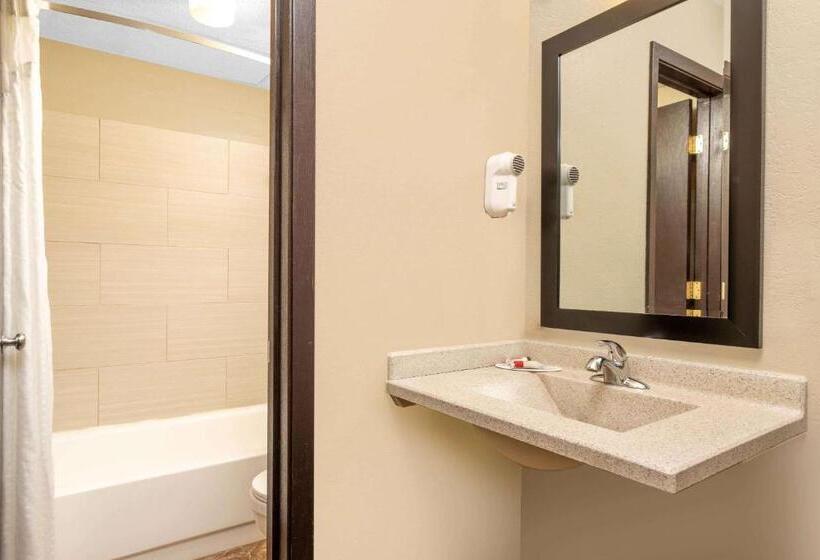 디럭스 스위트 킹 침대, Super 8 By Wyndham Glenwood