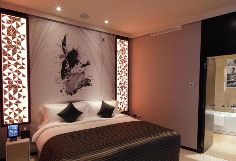 سوییت جونیور, The Torch Doha