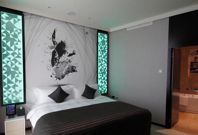 سوییت جونیور, The Torch Doha