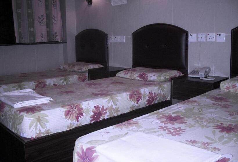 Economy Triple Room, Kowloon Youth Village Tsim Sha Tsui 九龙青年公寓