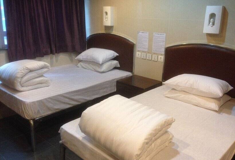 Economy Quadruple Room, Kowloon Youth Village Tsim Sha Tsui 九龙青年公寓