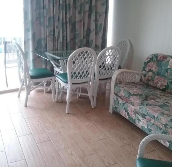 디럭스 스위트 킹 침대, Paradise Oceanfront Resort