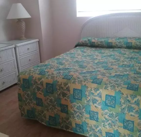 キングサイズベッドのデラックススイート, Paradise Oceanfront Resort