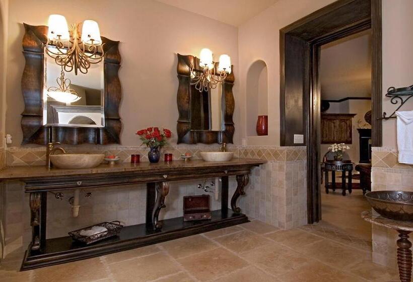 اتاق استاندارد با تخت بزرگ, Adobe Grand Villas