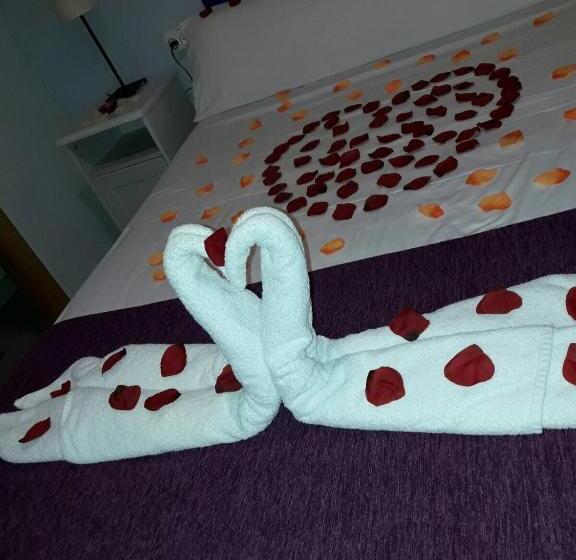 اتاق استاندارد با سرویس بهداشتی مشترک, Hostal Elkano