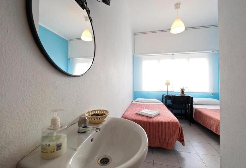 اتاق استاندارد با سرویس بهداشتی مشترک, Hostal Elkano