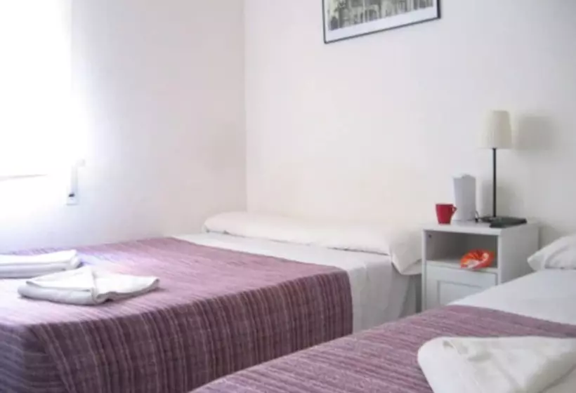 اتاق استاندارد با سرویس بهداشتی مشترک, Hostal Elkano