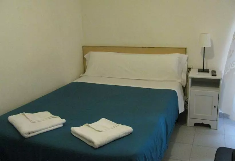 اتاق استاندارد با سرویس بهداشتی مشترک, Hostal Elkano
