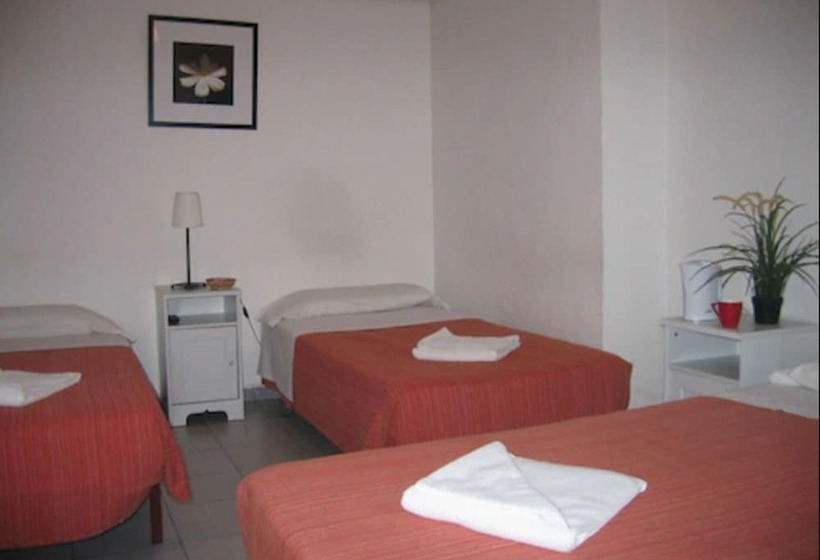 اتاق استاندارد سه تخته با سرویس بهداشتی مشترک, Hostal Elkano