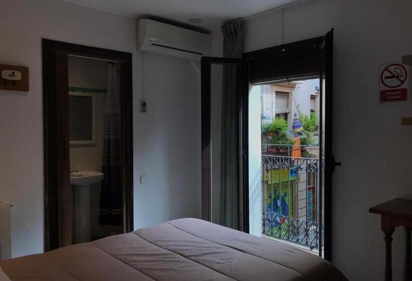 اتاق استاندارد, Hostal Radio Barcelona