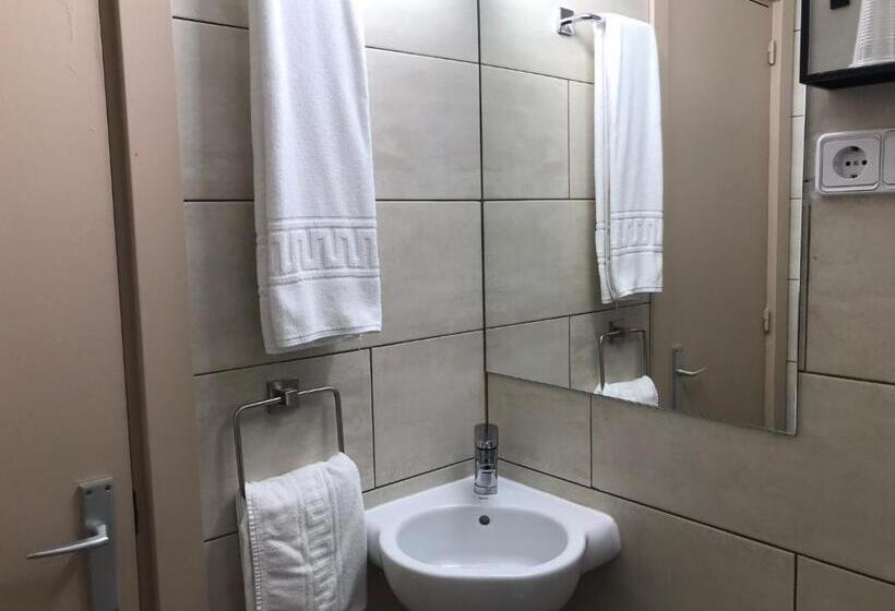 اتاق استاندارد, Hostal Radio Barcelona