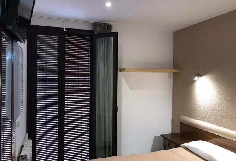 اتاق استاندارد, Hostal Radio Barcelona