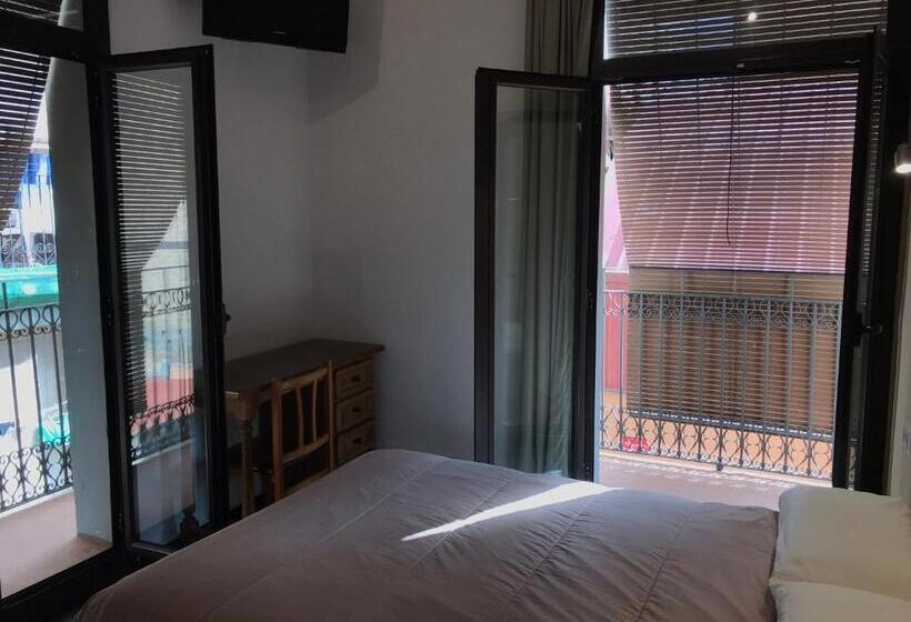 اتاق استاندارد, Hostal Radio Barcelona