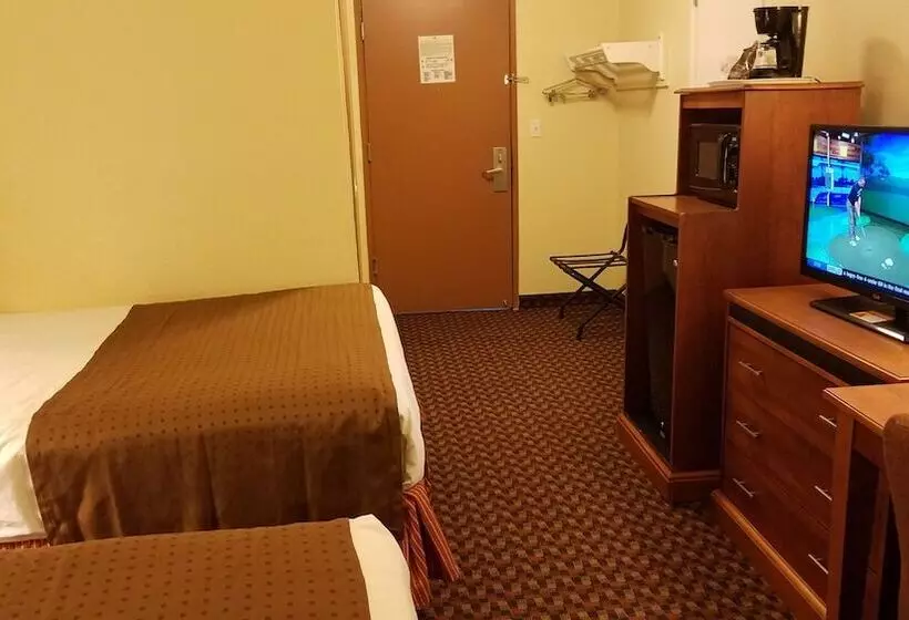 ２ダブルベッドのスタンダードルーム, Americas Best Value Inn Lincoln Airport