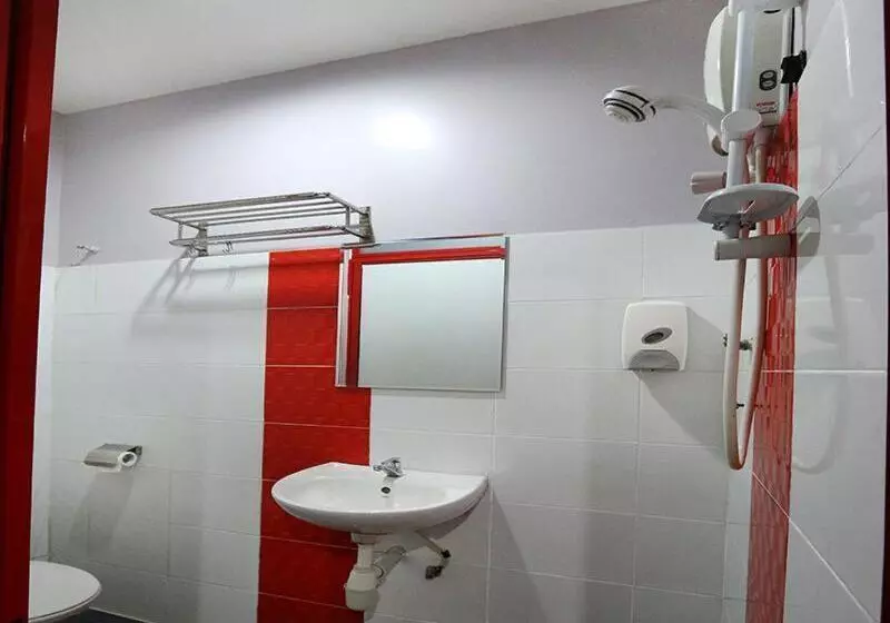 اتاق خانوادگی, Best Hotel Shah Alam