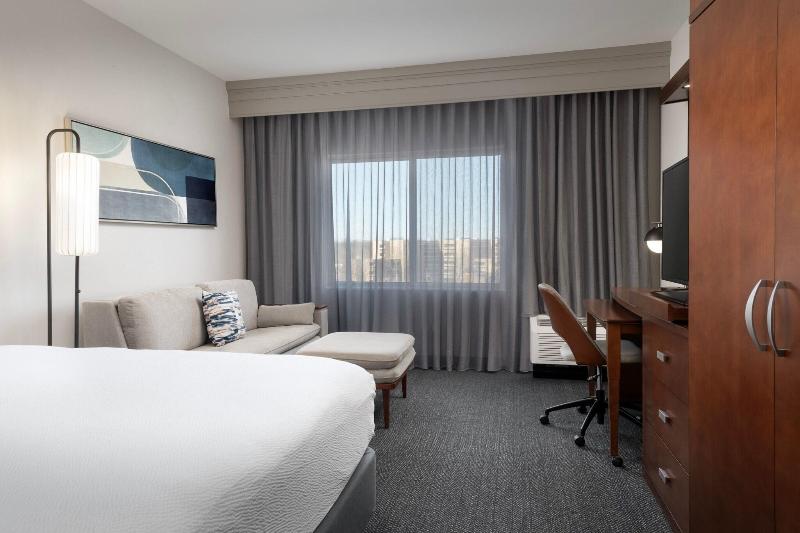 스탠다드 룸 킹사이즈 침대, Courtyard By Marriott Little Rock North