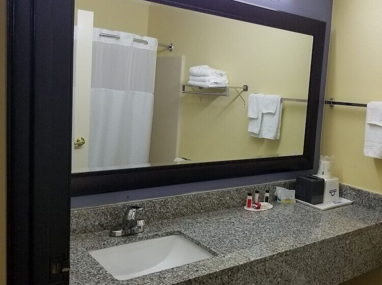 חדר סטנדרט שתי מיטות זוגיות, Days Inn By Wyndham Mauldin/greenville