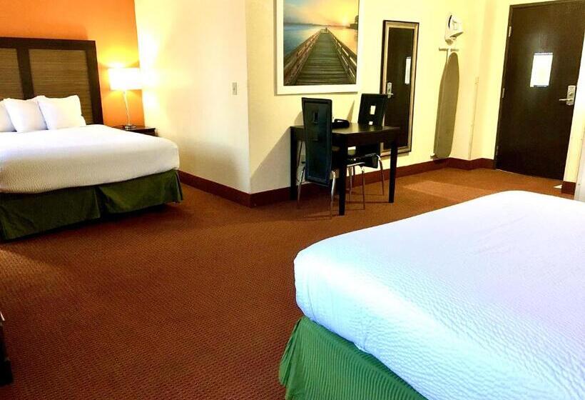 身障者適用スタンダードルーム, Days Inn & Suites By Wyndham Traverse City