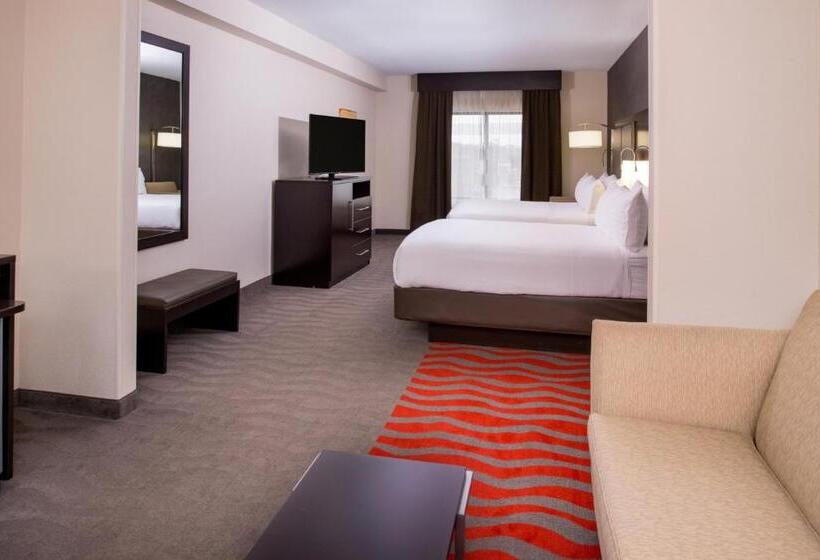 스위트, Holiday Inn Express & Suites Monroe, An Ihg