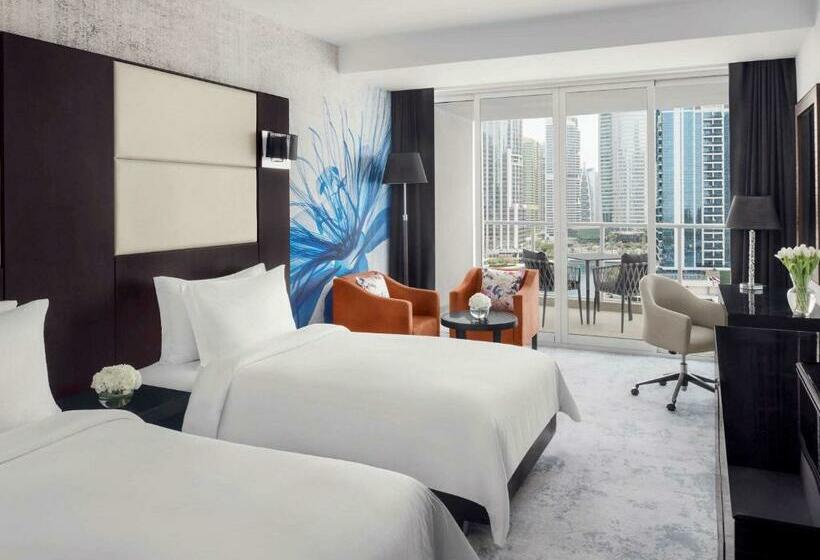 سوئیت پریمیوم, Mövenpick Hotel Jumeirah Lakes Towers Dubai