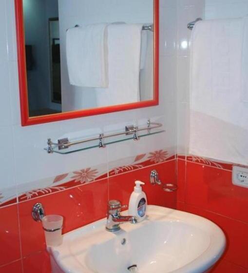 四人标准间, Osumi