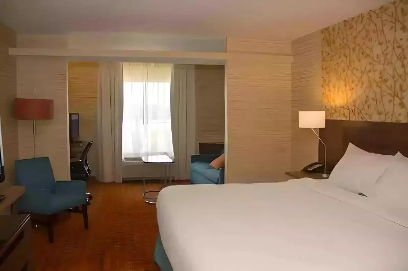 キングサイズベッドのスタンダードルーム, Peach Tree Inn And Suites