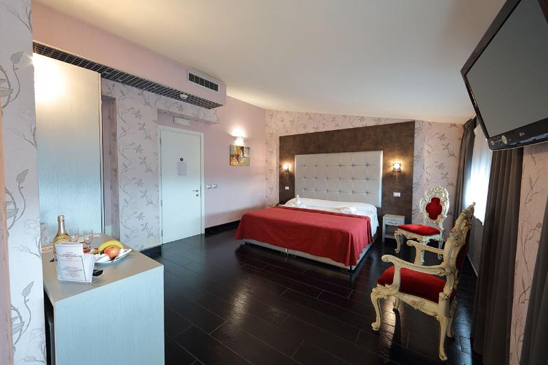 جناح, Relax Roma Nord