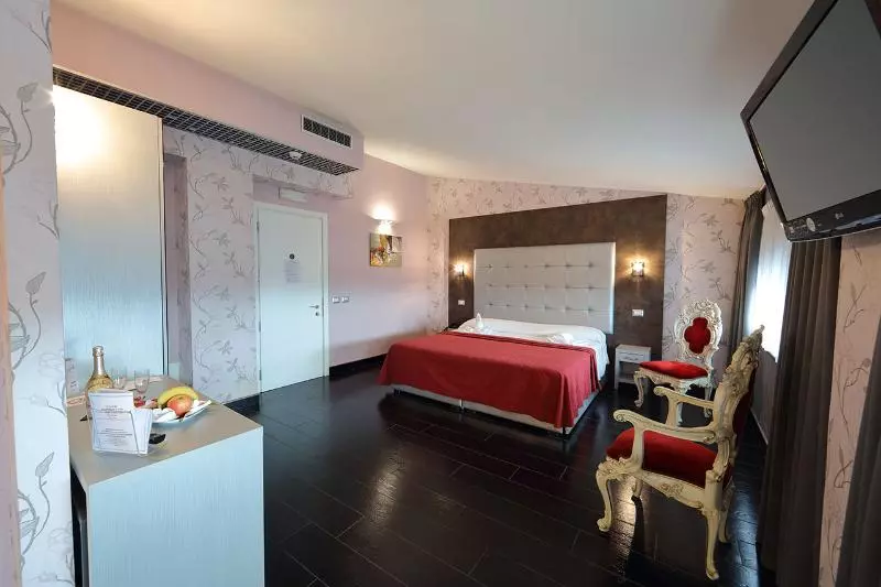 Suite, Relax Roma Nord