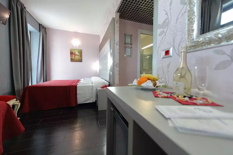 Camera Tripla Standard, Relax Roma Nord