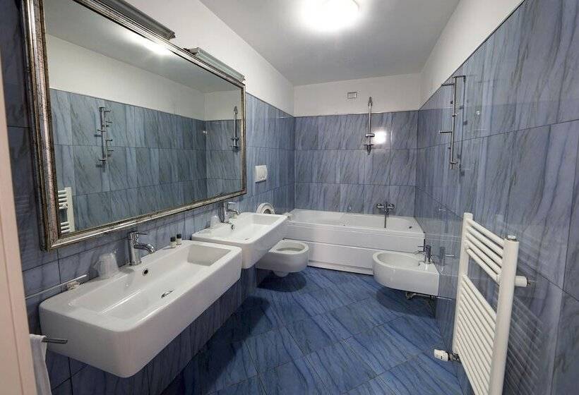 חדר סטנדרט לשלושה, Relax Roma Nord