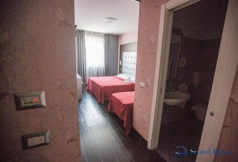 Camera Tripla Standard, Relax Roma Nord
