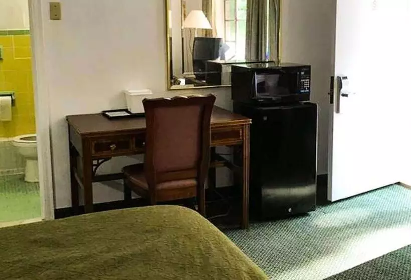 キングサイズベッドのスタンダードルーム, Relax Inn Altoona