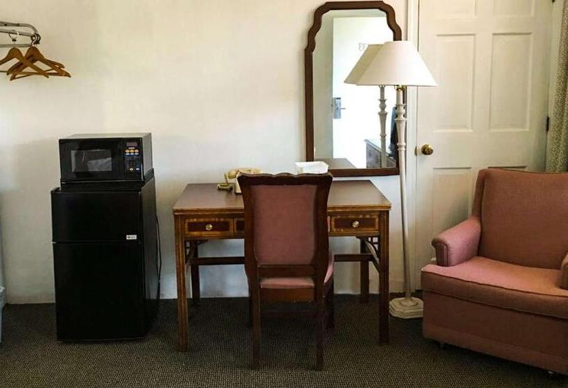 غرفة قياسية سرير كينج, Relax Inn Altoona