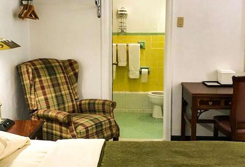 غرفة قياسية سرير كينج, Relax Inn Altoona