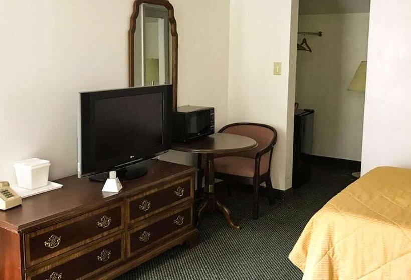 غرفة كلاسيكية رباعية, Relax Inn Altoona